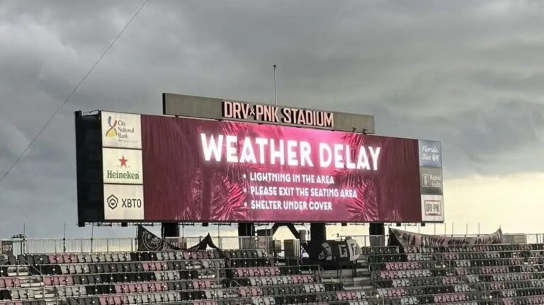 Presentación de Lionel Messi en el Inter de Miami fue suspendida momentáneamente por tormentas eléctricas
