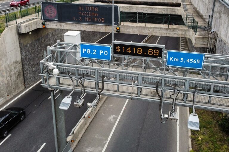 Estrategia Nacional de Peajes: MOP busca avanzar en el cobro por kilómetro recorrido