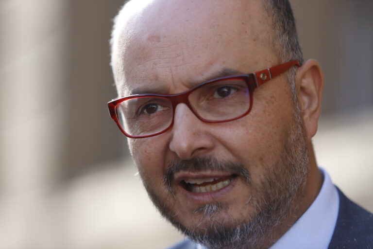 Ilabaca criticó a Latorre por Caso Convenios: 