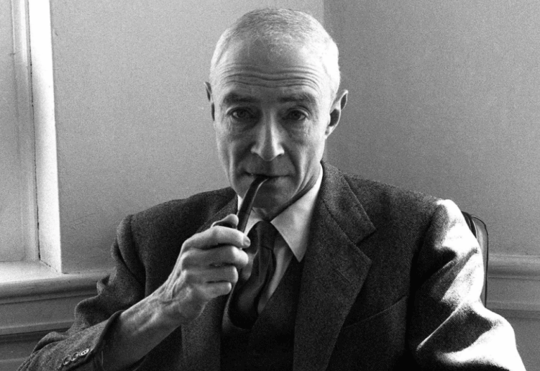 ¿Quién fue Robert Oppenheimer? El científico detrás de la creación de la bomba atómica que inspiró la película
