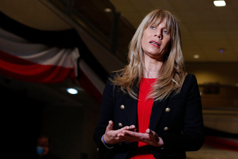 Ximena Rincón y salida del seremi de Vivienda del Maule: 