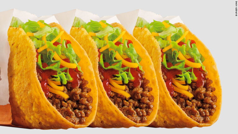 Interponen demanda colectiva contra Taco Bell: Acusan publicidad engañosa de sus comidas