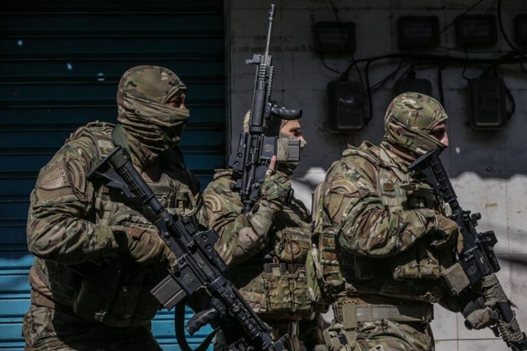 Brasil: Diez personas mueren en operación antinarcóticos en favela de Río de Janeiro
