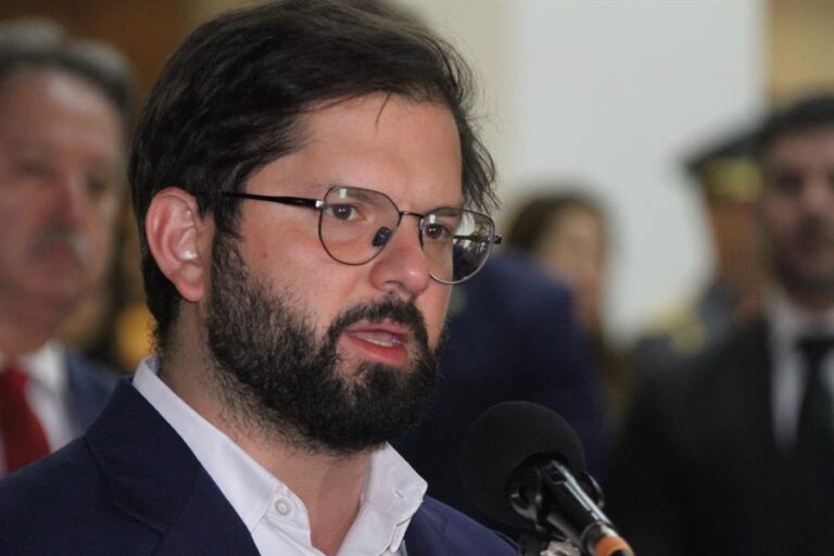 Pdte. Boric tras viajar con Sebastián Piñera a Paraguay: “Discutimos cómo podemos colaborar para destrabar el momento político”
