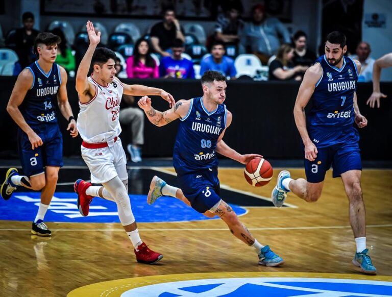 Selección chilena da un paso de gigante hacia las semifinales del Preolímpico de baloncesto