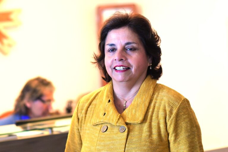 Aurora Williams, exministra durante el segundo Gobierno de Bachelet, vuelve a liderar el Ministerio de Minería