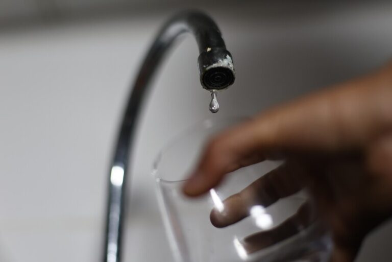 Sistema frontal: Constitución se encuentra sin suministro de agua potable