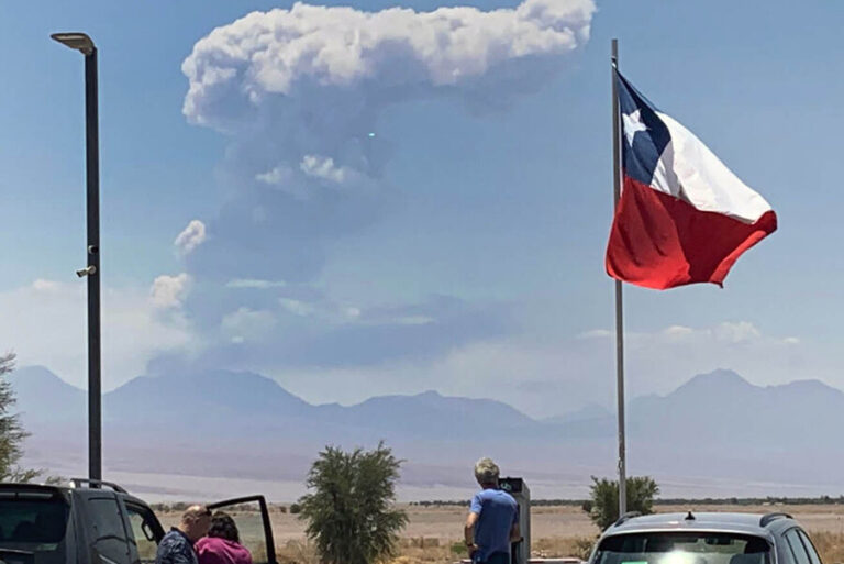 Volcán Láscar: Mantienen alerta amarilla tras seguidilla de eventos sísmicos