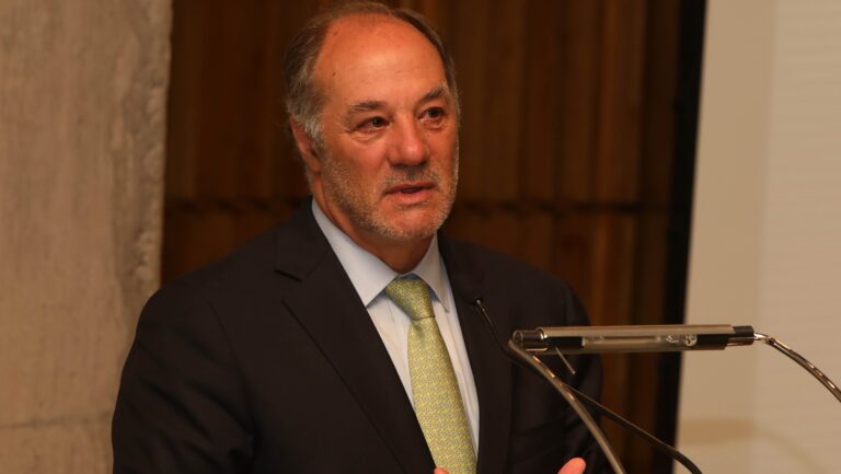 Sutil respondió a Ibáñez tras rechazo de solicitud de desafuero: 