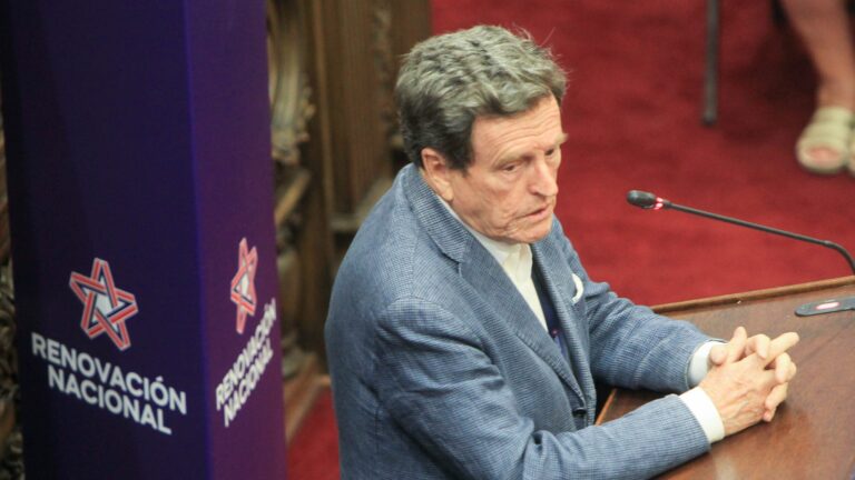 Larraín llamó a las listas ganadoras de RN a 