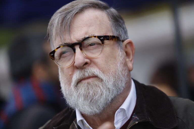 Ministro Jaime de Aguirre se despide de Luis Alarcón: 