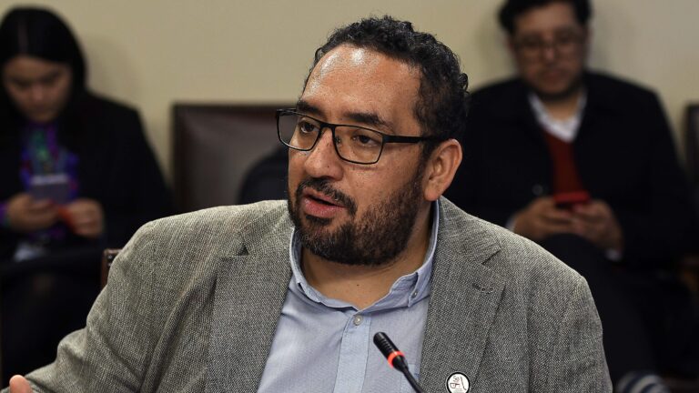 Cataldo y respuestas al petitorio docente: 