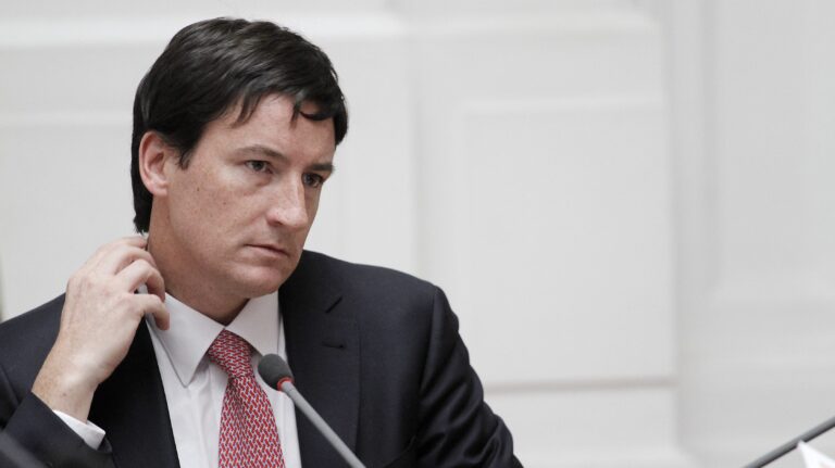 Presidente de Republicanos llamó al pdte. Boric a enfrentar el 