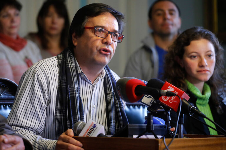 Claudio Arredondo responde a críticas contra ministra de las Culturas: 