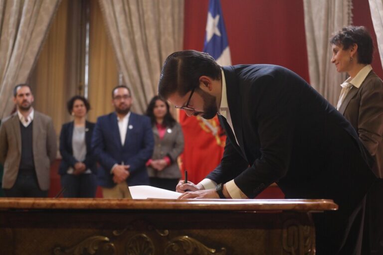 Con 5 ajustes ministeriales: Así fue el tercer cambio de gabinete del presidente Boric