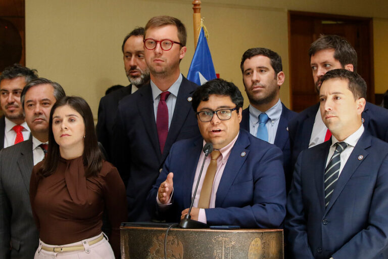 Bancada republicana presenta proyecto que permite que la Cámara Baja pueda acusar constitucionalmente a gobernadores