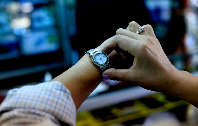 Este fin de semana comienza el horario de verano: ¿Se adelanta o atrasa la hora?