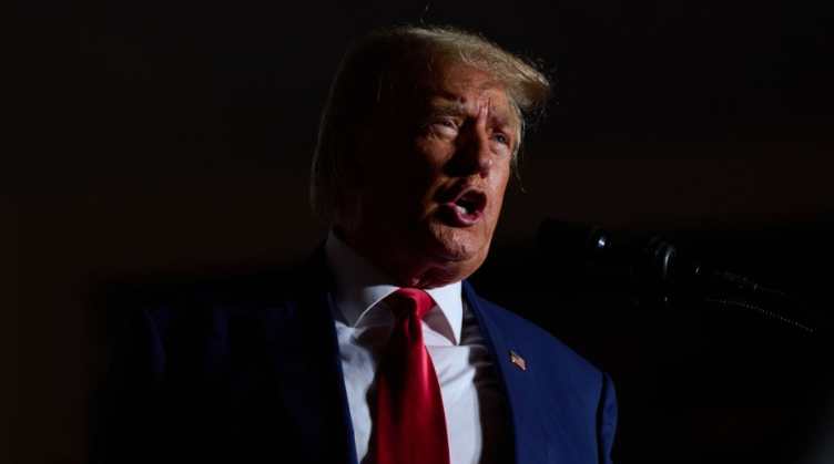 Trump se declara 