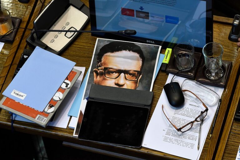 Columna de Ricardo Hernández: Los 7 pecados constitucionales del presidente Allende
