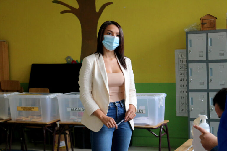 Caso Convenios: Fiscalía confirma denuncia de Camila Polizzi por presuntas amenazas de exseremi Eduardo Vivanco