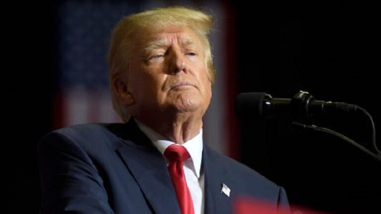 Donald Trump dice que Joe Biden es “una amenaza para la democracia”