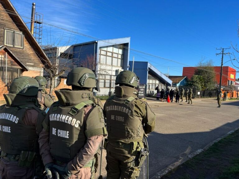 Comuneros mapuche se toman dependencias de la Municipalidad de Ercilla