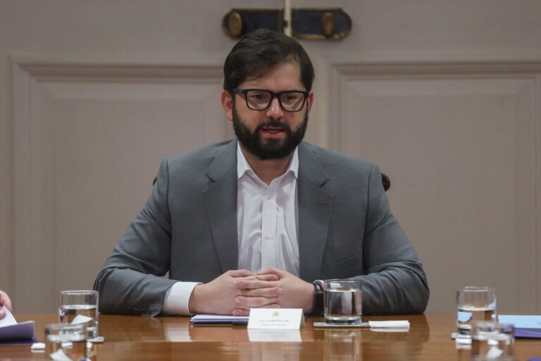 Pdte. Boric retoma este viernes reuniones con partidos de oposición: Es el turno de DC, Demócratas y Amarillos