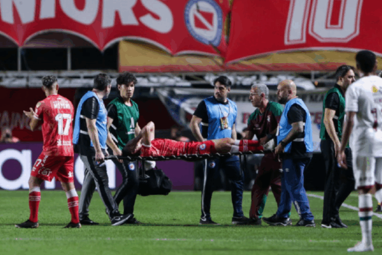 Marcelo protagoniza una terrible lesión de un rival en la Copa Libertadores