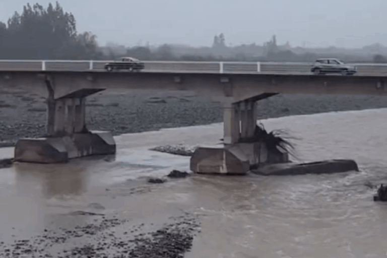 Ordenan evacuar sectores de Isla de Maipo y Talagante por riesgo de desborde de río Maipo