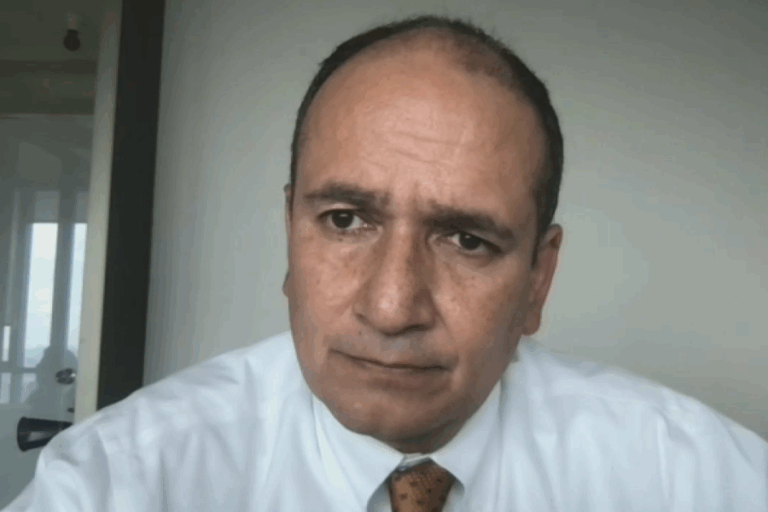 Gobernador Díaz y salida de funcionarios: 