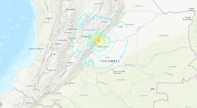 Mujer murió tras lanzarse de un décimo piso en medio de fuerte temblor en Bogotá