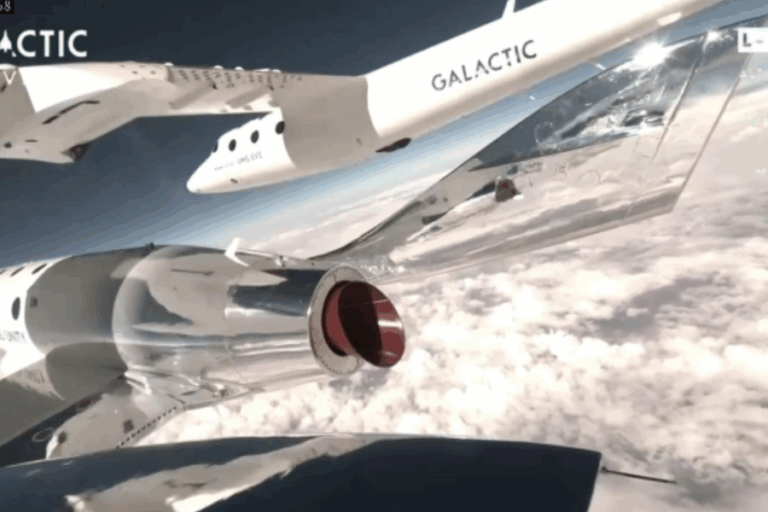 Virgin Galactic despachó con éxito a sus primeros turistas espaciales