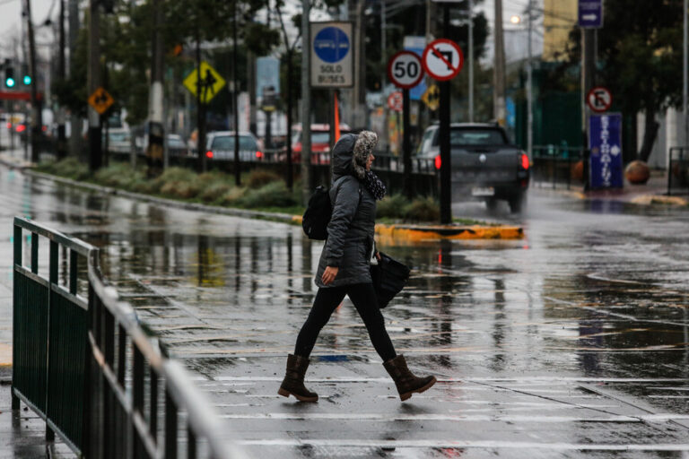 Con isoterma cero baja y río atmosférico: Dirección Meteorológica de Chile pronosticó lluvias a partir de este jueves