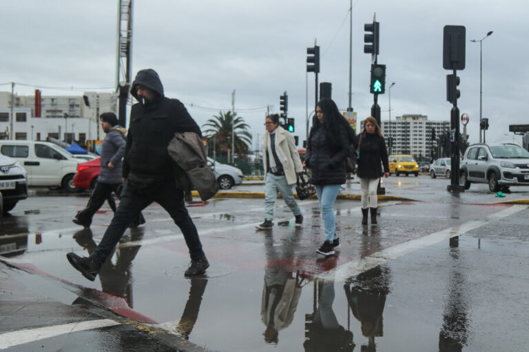 Dirección Meteorológica de Chile emitió aviso por 