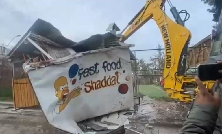 Lo Espejo: Gobierno realiza la octava demolición de un memorial narco