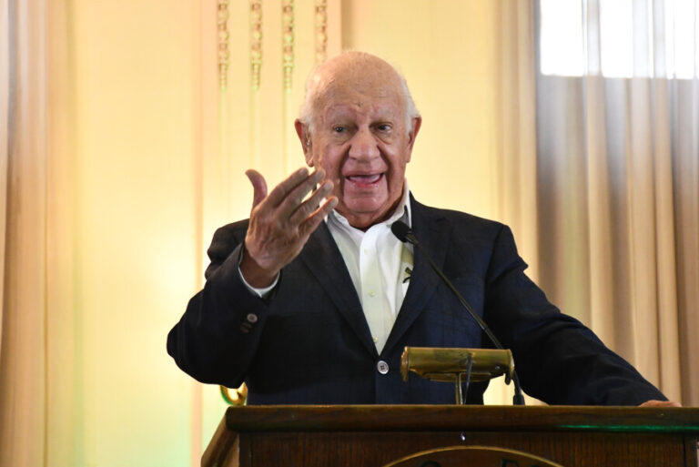 Consejo Constitucional: Expresidente Lagos manifestó preocupación por enmiendas 