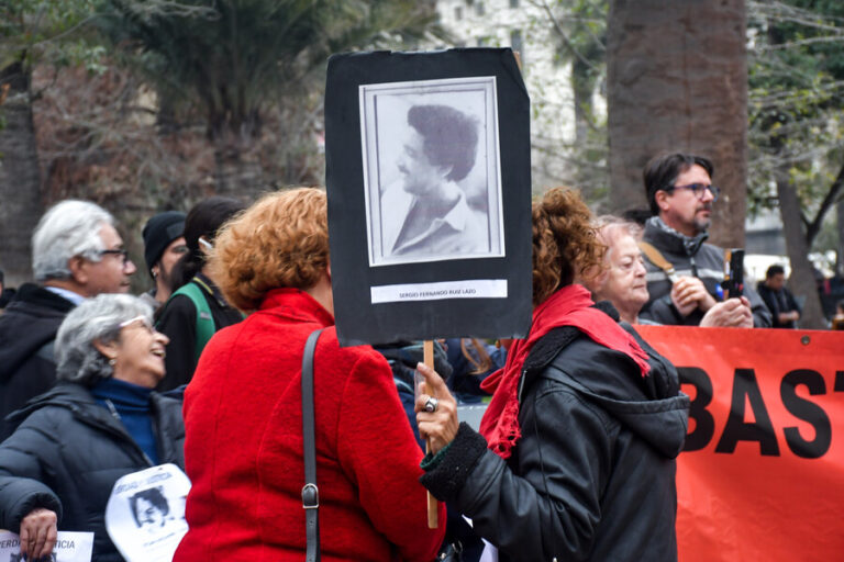 50 años del golpe de Estado: Concejo Municipal de Santiago aprueba renombrar calles de la comuna