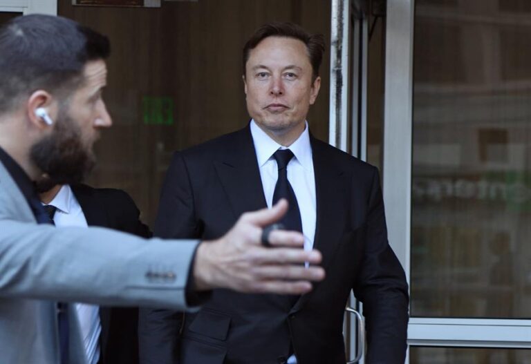Elon Musk dice que gasto excesivo gubernamental arruinó a países como Argentina