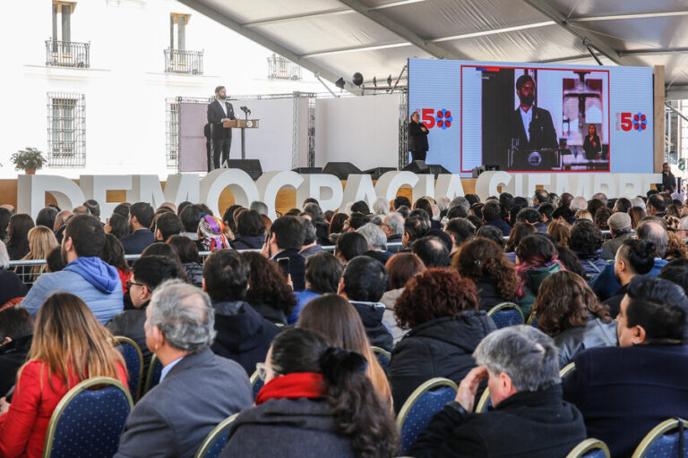 Con enérgico discurso del pdte. Boric y amplia participación internacional: Así fue la ceremonia por los 50 años en La Moneda