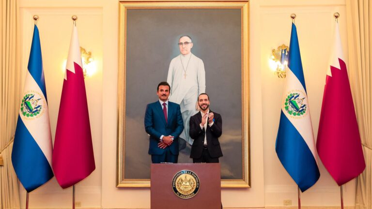 Bukele firma convenio con Qatar para fortalecer la seguridad en El Salvador mediante el intercambio de información