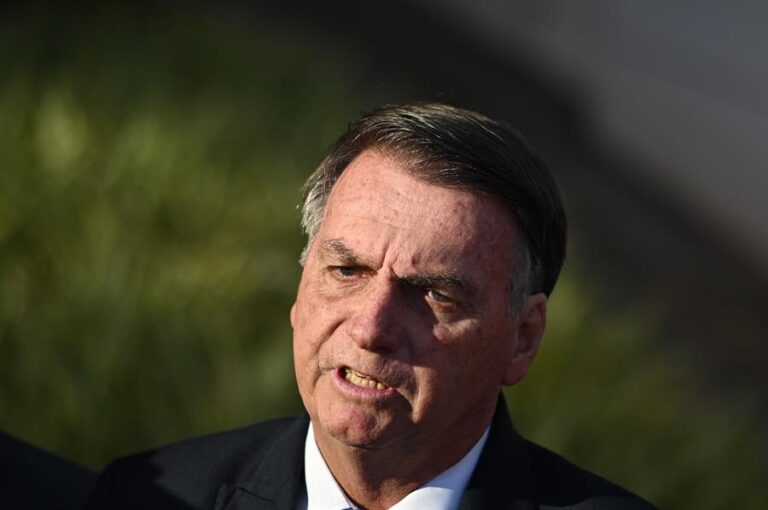 Brasil: Fiscalía solicita que Jair Bolsonaro devuelva todos los regalos recibidos durante su gestión