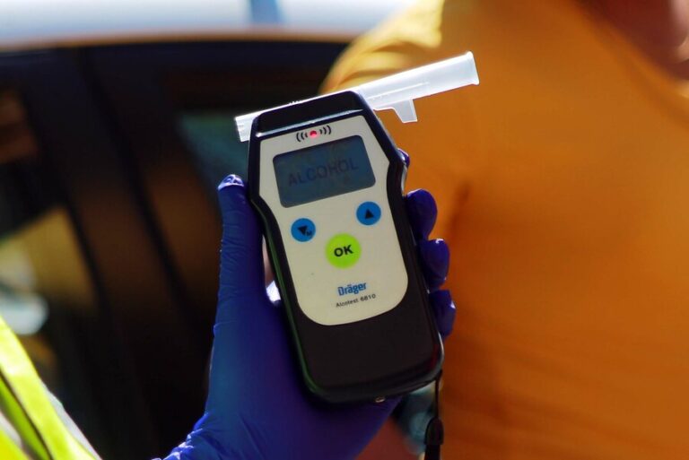 Estudio sobre el consumo en Fiestas Patrias: 1 de cada 3 considera “socialmente aceptable” manejar bajo los efectos del alcohol