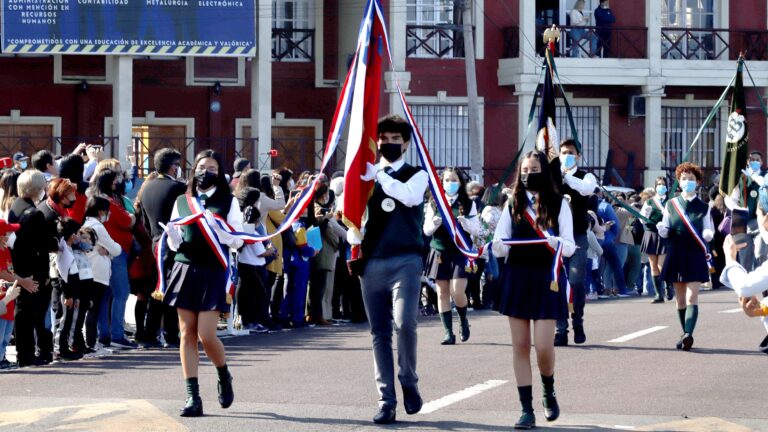 Diputados presentan proyecto para restituir de forma obligatoria la entonación del himno nacional en los colegios
