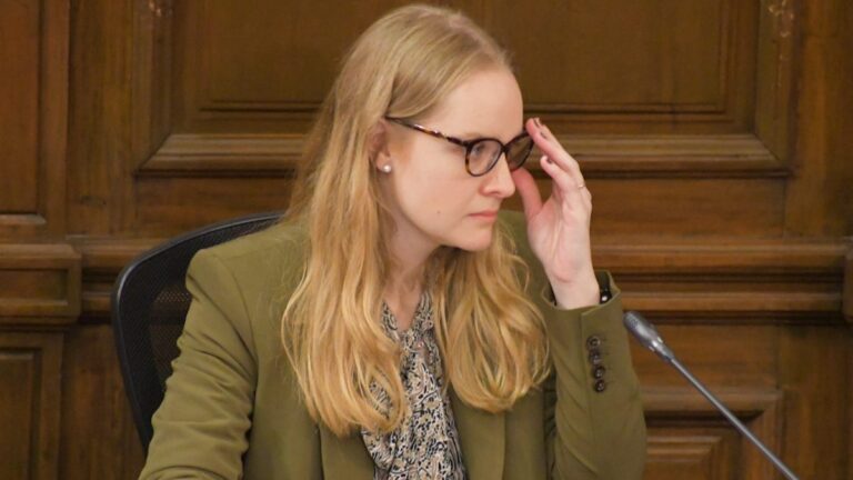 Hevia asegura que norma de protección a la vida 