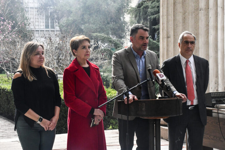 Chile Vamos presenta acuerdo alternativo a días de la conmemoración de los 50 años del Golpe