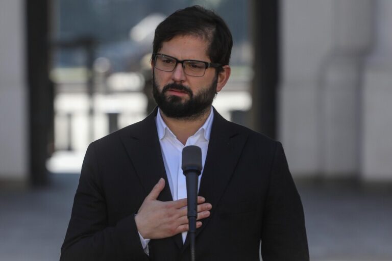 Pdte. Boric reafirma dichos sobre expdte. Piñera: 