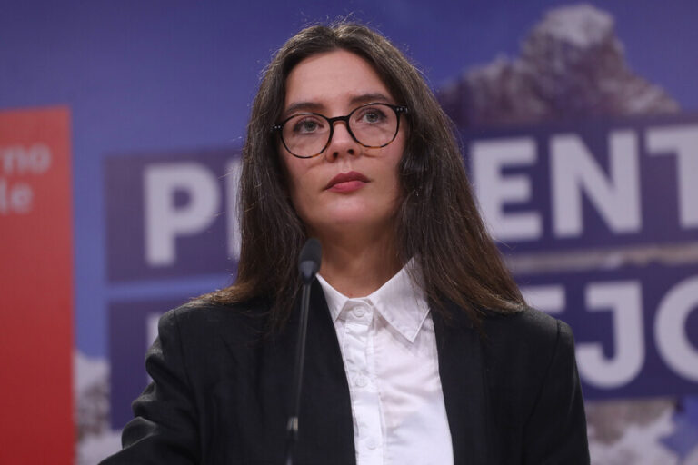 Ministra Vallejo repasa avances del Gobierno y hace un llamado a buscar acuerdos en décima por las Fiestas Patrias