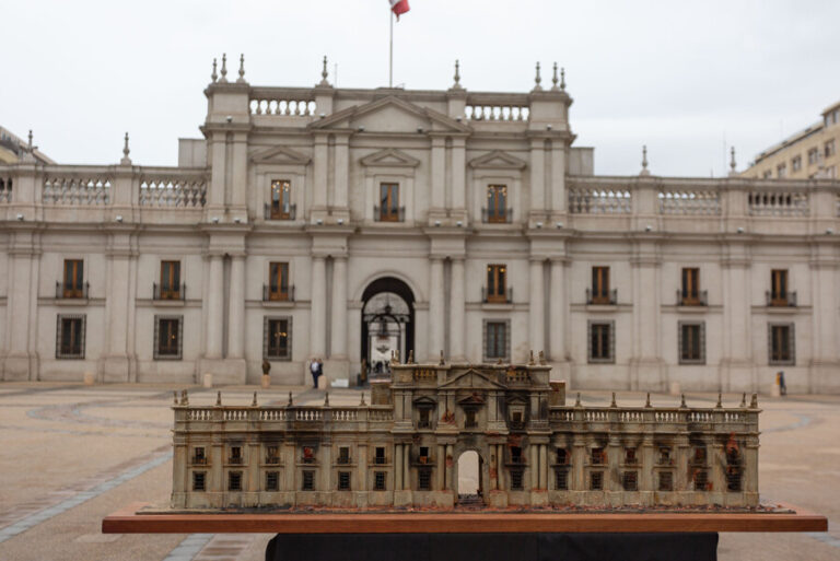 Cadem: 95% cree importante que todos los sectores se comprometan con la democracia y el respeto a los derechos humanos