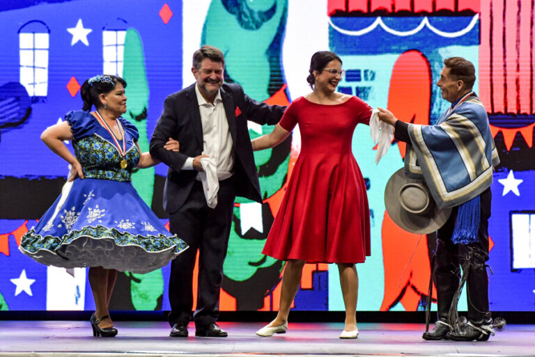 Así fueron los pie de cueca de autoridades con los que se inauguraron las Fiestas Patrias 2023