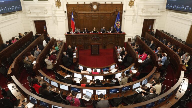 Consejo aprobó la objeción de conciencia institucional y norma que beneficiaría a reos de Punta Peuco